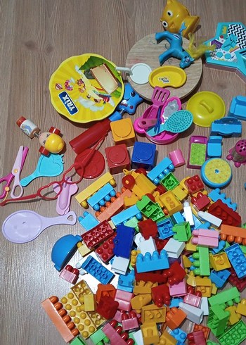 Beden Renkli Lego Blokları ve Aksesuarlar
