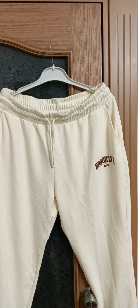 Beyaz Brookir Baskılı Pamuklu Kadın Eşofman - Görsel 3