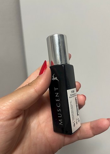 Beden Renk Prada Paradoxe Intense EDP 50 ml Kadın Parfüm