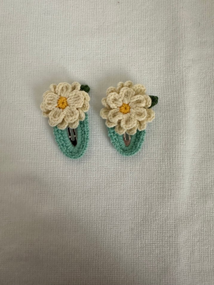 Örgü Çiçekli Bebek Toka Seti - Görsel 2