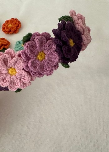 Çiçek Desenli Örgü Bohem Çocuk Tacı - Görsel 3