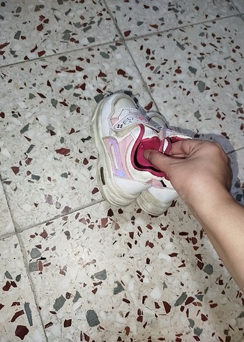 24 Beden Kız Çocuk Pembe Velcro Spor Ayakkabı