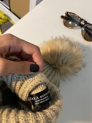 Zara Zara bej bere şapka