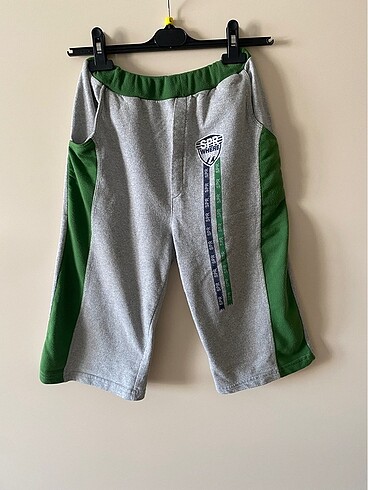 İki tane şort - Görsel 2