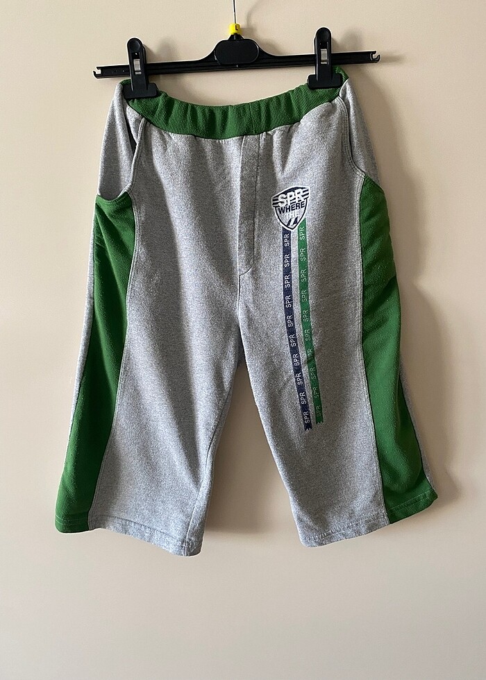 İki tane şort - Görsel 2