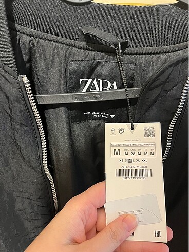 m Beden Zara oversize bomber ceket siyah etiketli