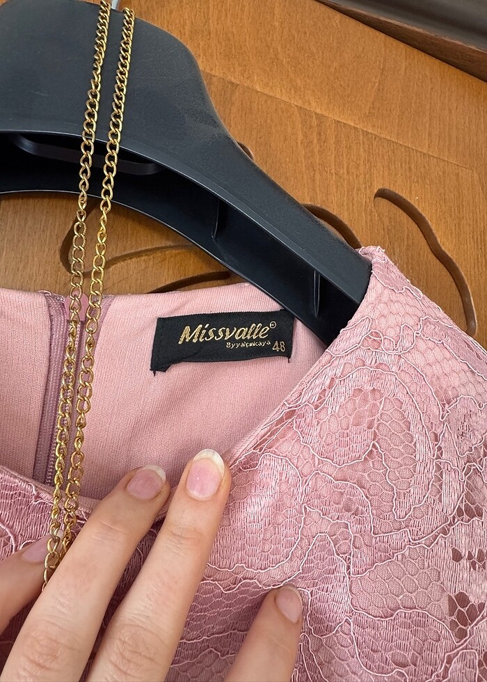 Pudra güpürlü uzun elbise - Görsel 2