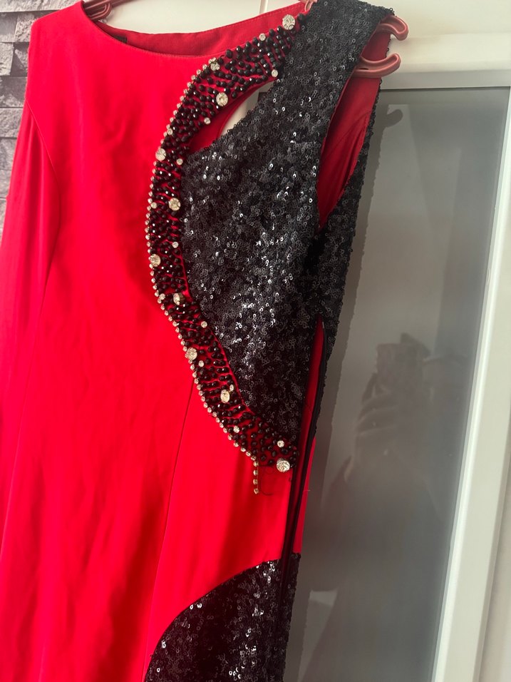 Kırmızı Drapeli Uzun Abiye Elbise - Görsel 3