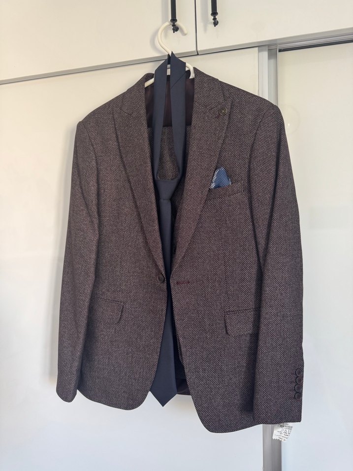 Bordo Düğmeli Uzun Kollu Erkek Takım Elbise - Görsel 2