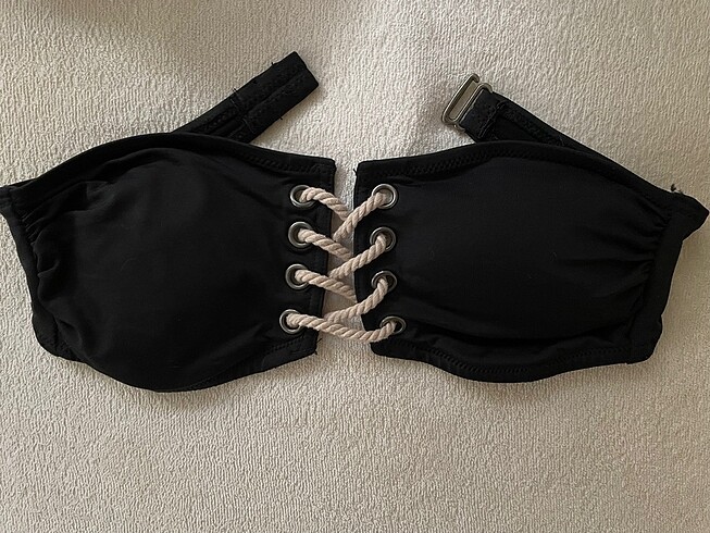 Bikini Üstü