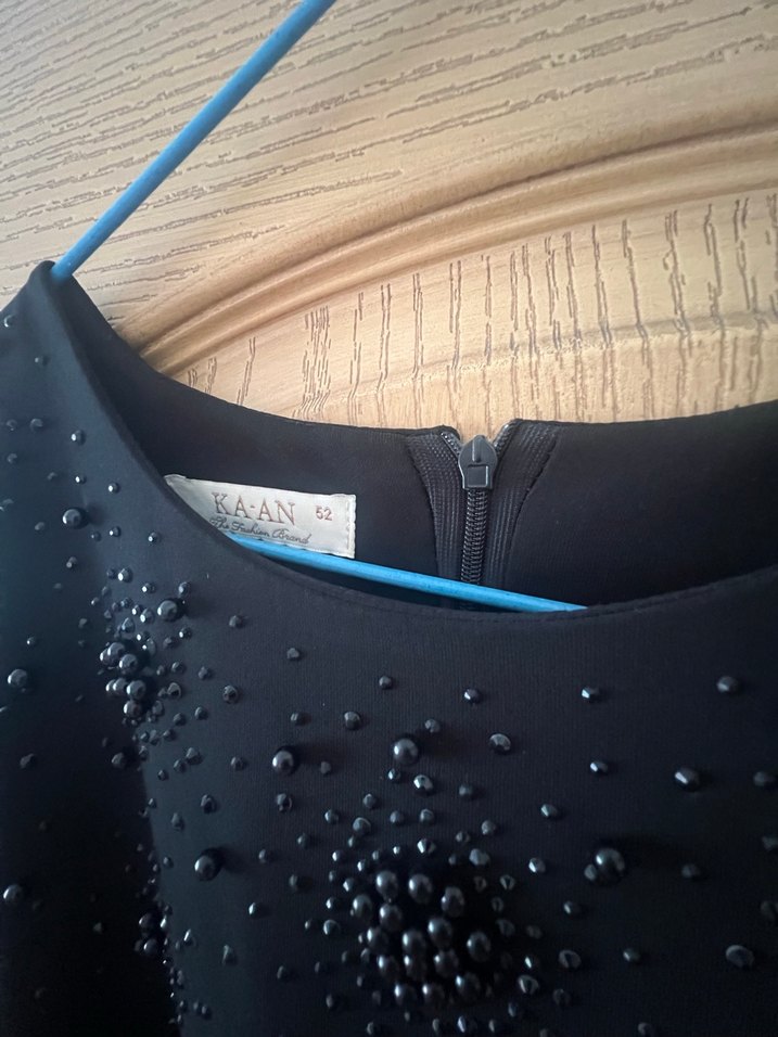 Boncuk Detaylı Siyah Uzun Elbise - Görsel 3