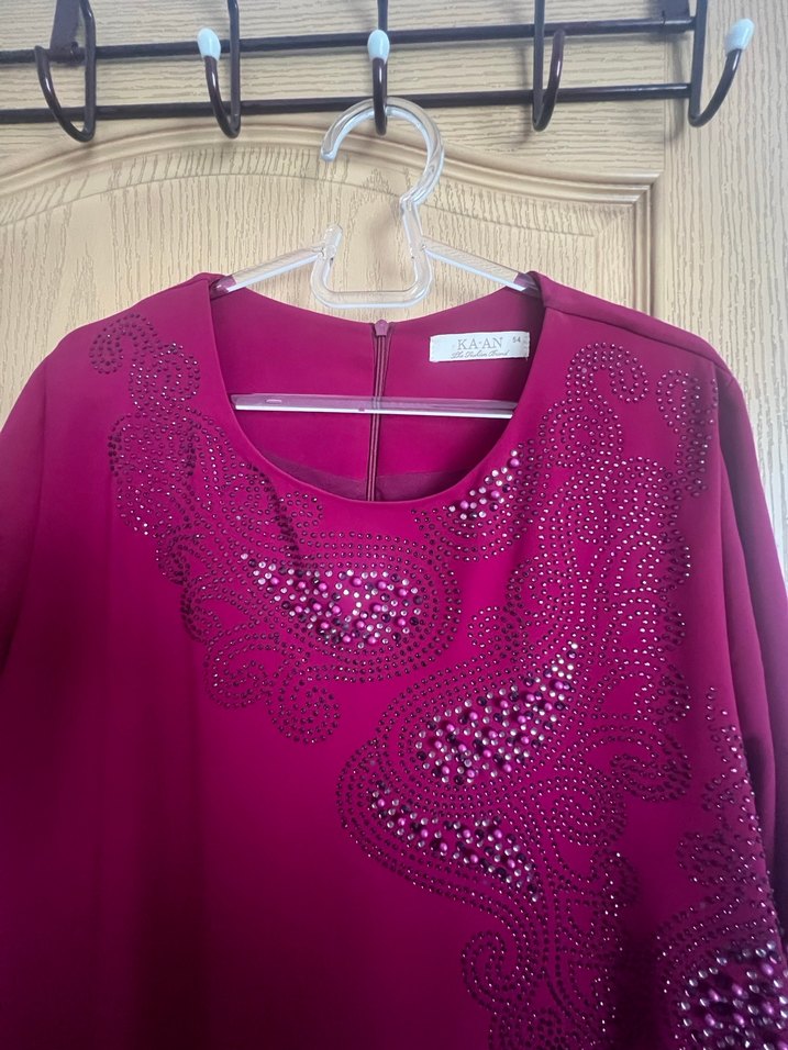 Bordo İşlemeli Uzun Kadın Elbise - Görsel 3