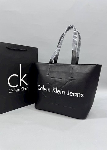 Calvin Klein Siyah Deri Kadın Omuz Çantası