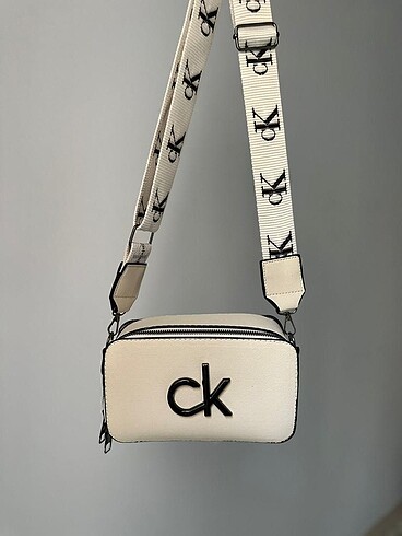 Calvin Klein Calvin klein krem rengi çanta