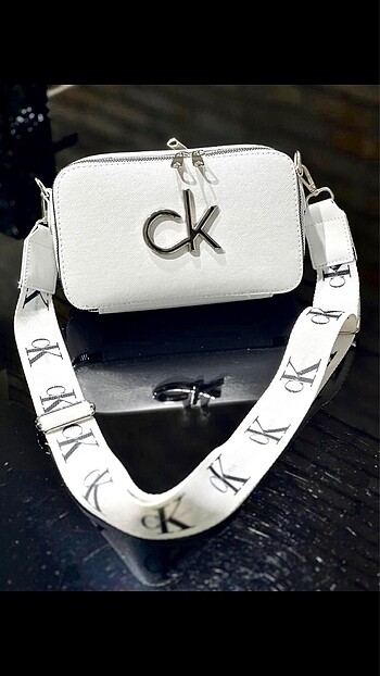 Calvin klein beyaz kadın çanta