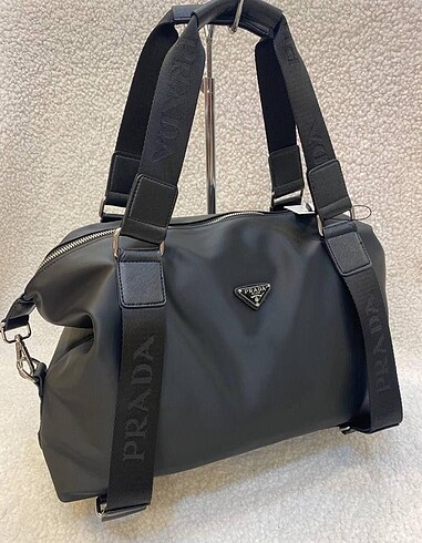 Prada siyah kadın çanta
