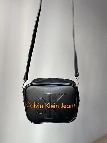  Beden siyah Renk Calvin klein siyah kadın çanta
