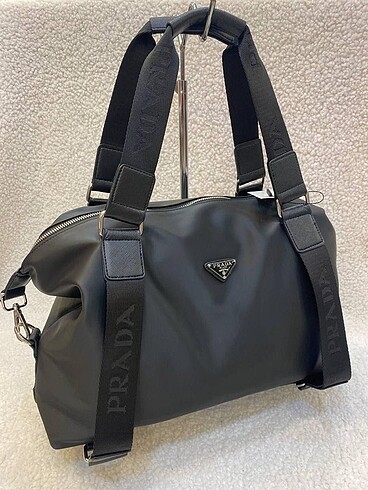 Prada kadın siyah çanta