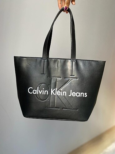  Beden Calvin klein kadın siyah çanta