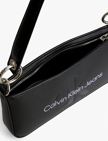  Beden siyah Renk Calvin klein kadın siyah çanta