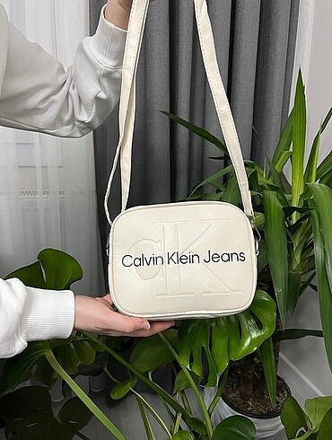 Calvin klein kadın krem çanta