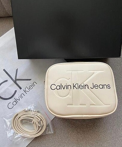 Calvin klein kadın krem çanta