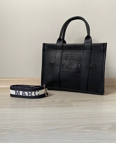  Beden siyah Renk Marc jacobs kadın çanta