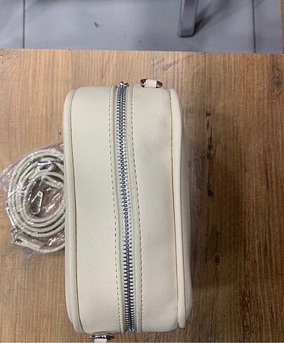 Beden Calvin klein çanta