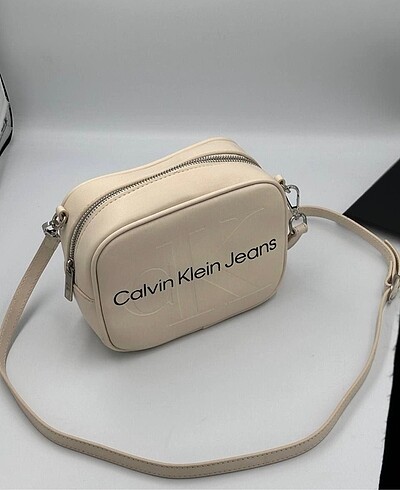  Beden Calvin klein çanta