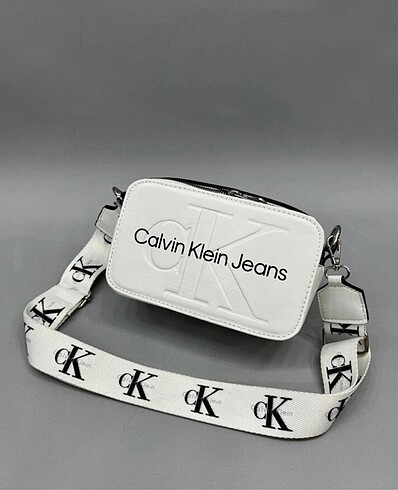 Calvin klein beyaz çanta