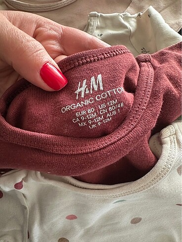 1 Yaş Beden H&M çıtçıtlı body