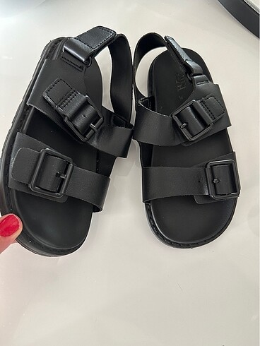 28 Beden Zara çocuk sandalet