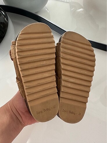 22 Beden Zara bebek sandalet 22 no