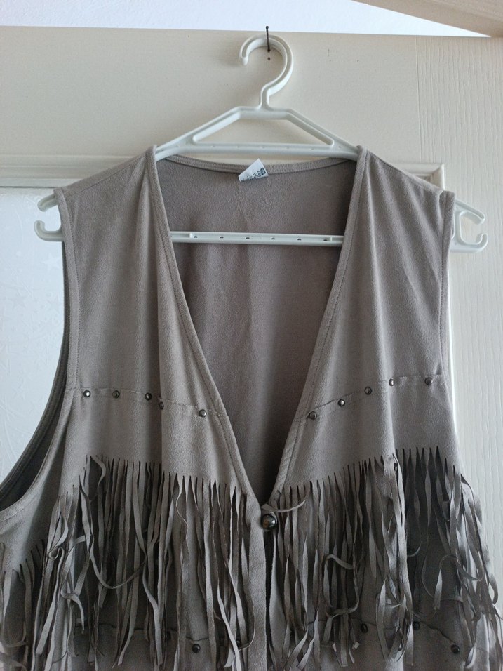 Bej Süet Püsküllü Bohem Kadın Yelek - Görsel 3