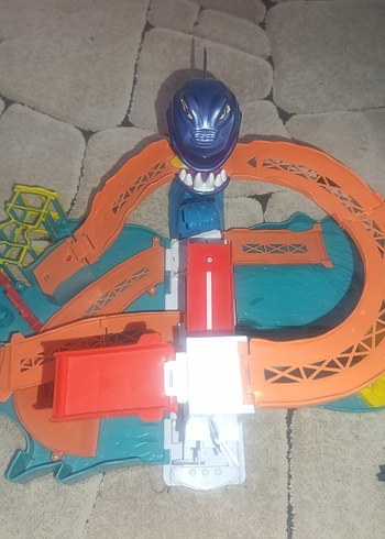 Hot Wheels shark bite playset Pist Seti - Görsel 8