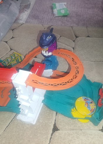 Hot Wheels shark bite playset Pist Seti - Görsel 7