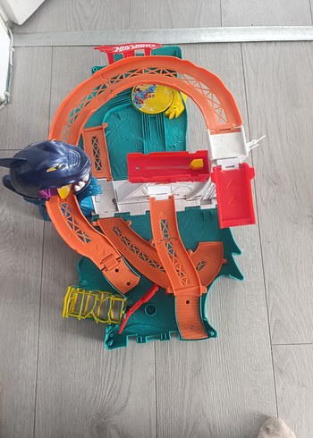 Hot Wheels shark bite playset Pist Seti - Görsel 6