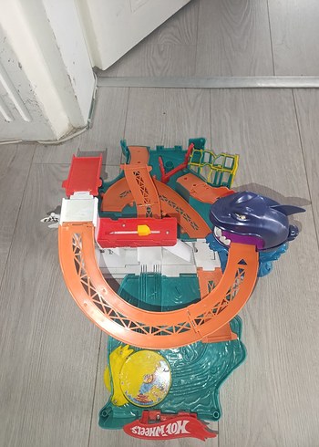 Hot Wheels shark bite playset Pist Seti - Görsel 2