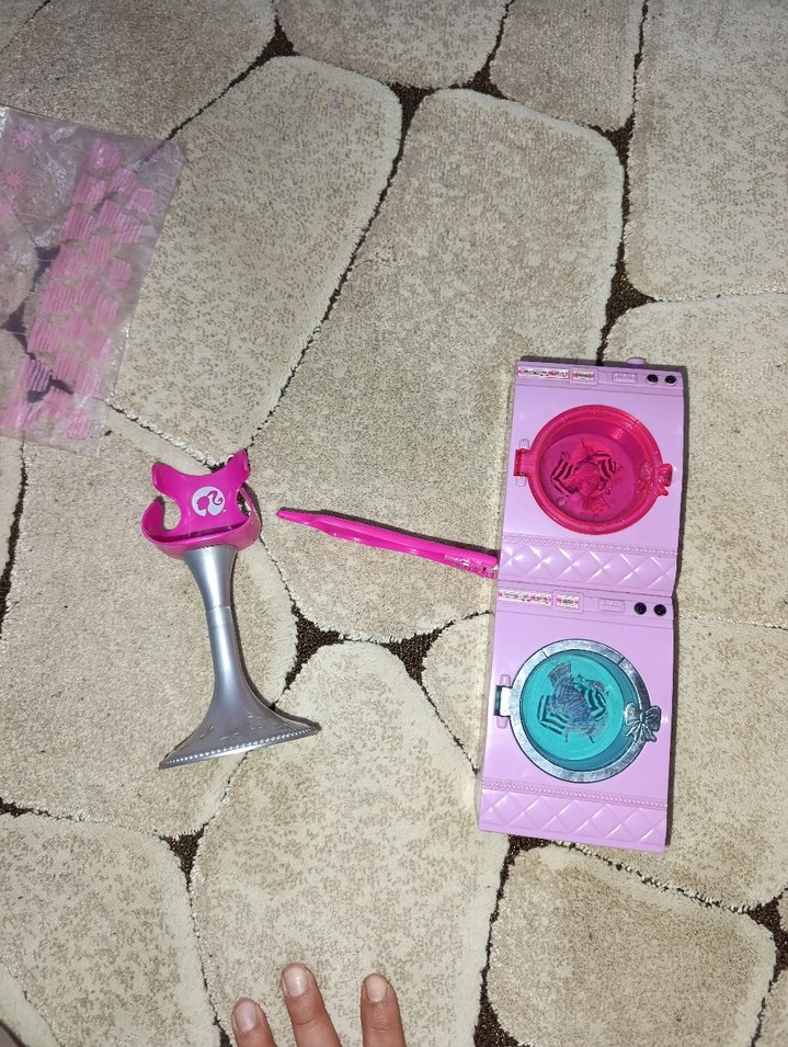 Barbie Çamaşır Makinesi ve sandalyesi - Görsel 2