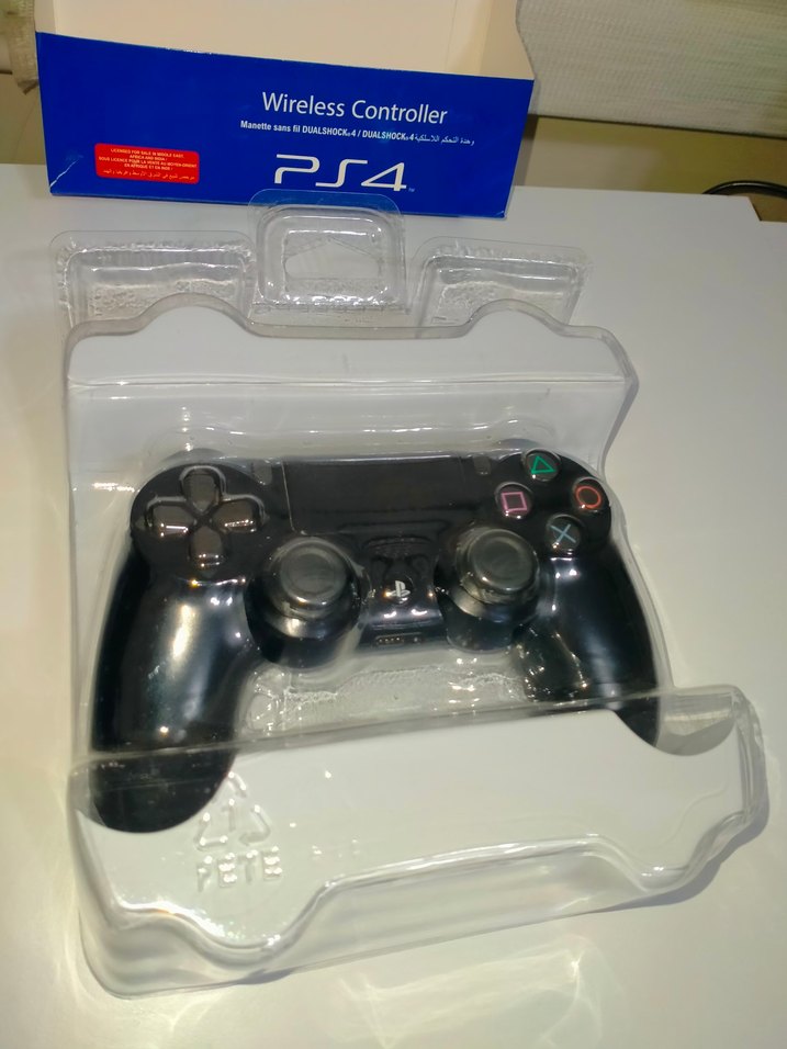 Sony PS4 v2 DualShock 4 Kablosuz Oyun Kumandası - Görsel 4