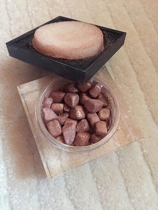 diğer Beden bronzer ve allık topları