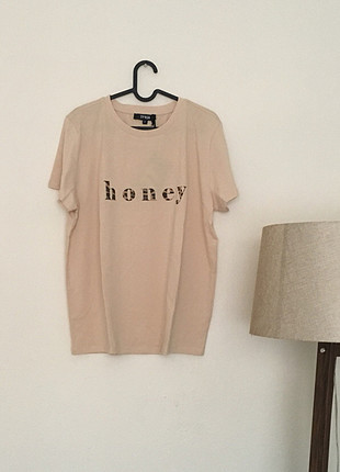 Bej rengi tshirt 