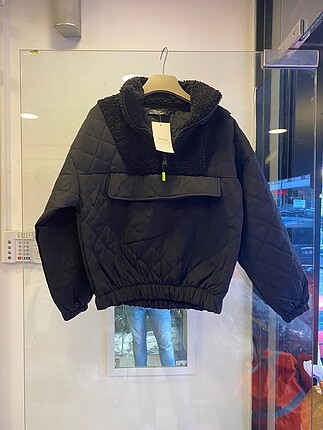 BERSHKA KAPİTONE