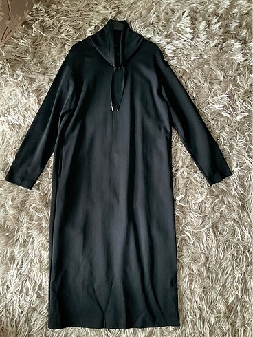 m Beden Massimo Dutti Siyah Elbise