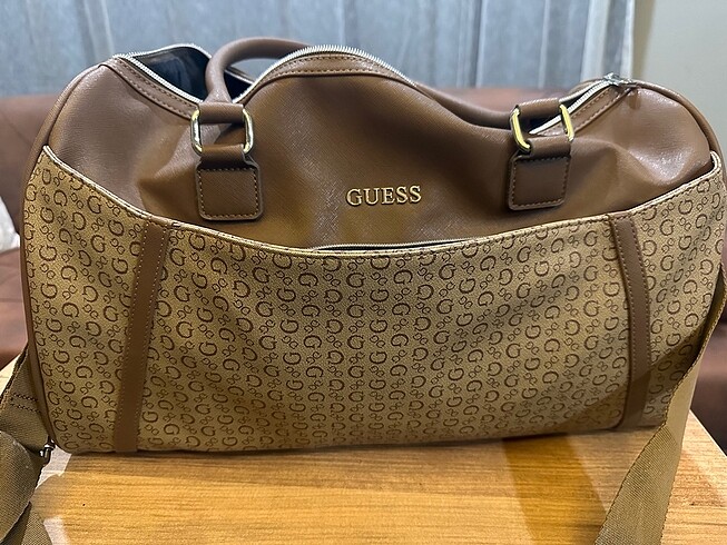 Guess Marka spor çantası / kabin bagajı