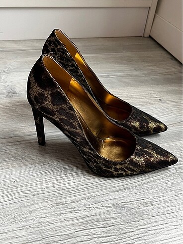 Stiletto ayakkabı