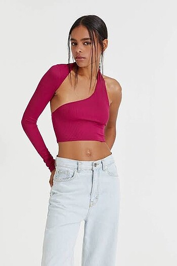 Pull bear asimetrik crop