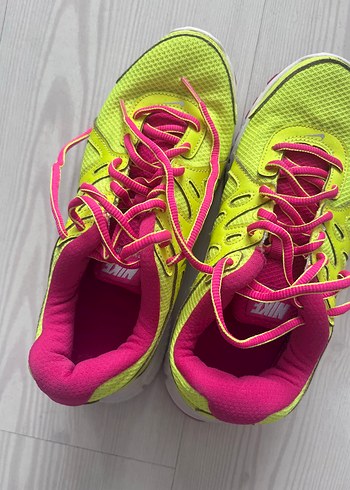 Nike orjınal spor ayakkabı