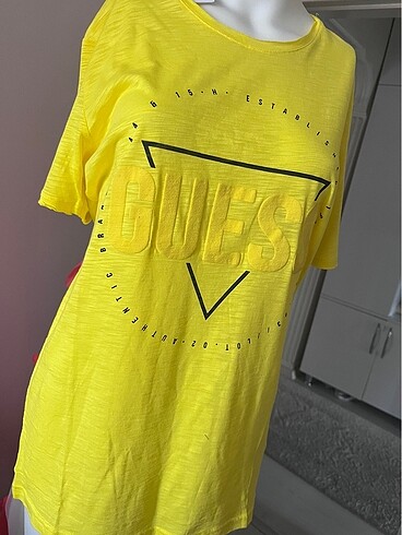Orjınal guess tişört