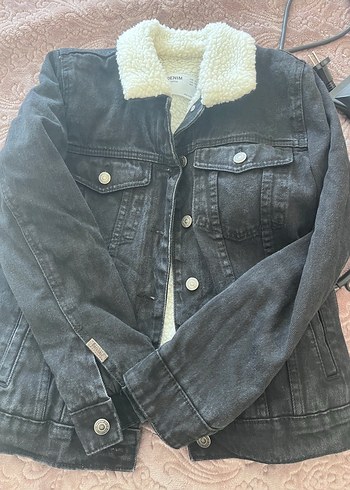 Bershka kot mont